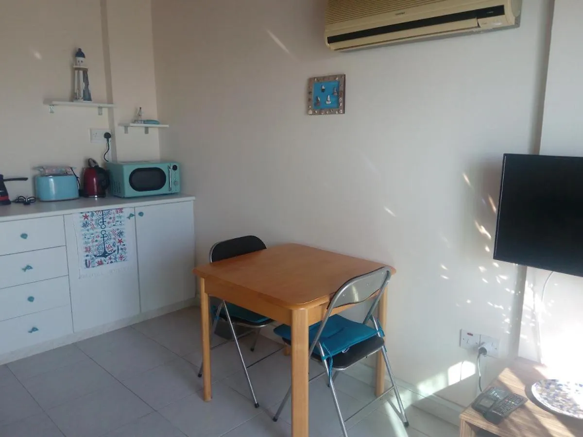 Lighthouse Apartment Larnaca