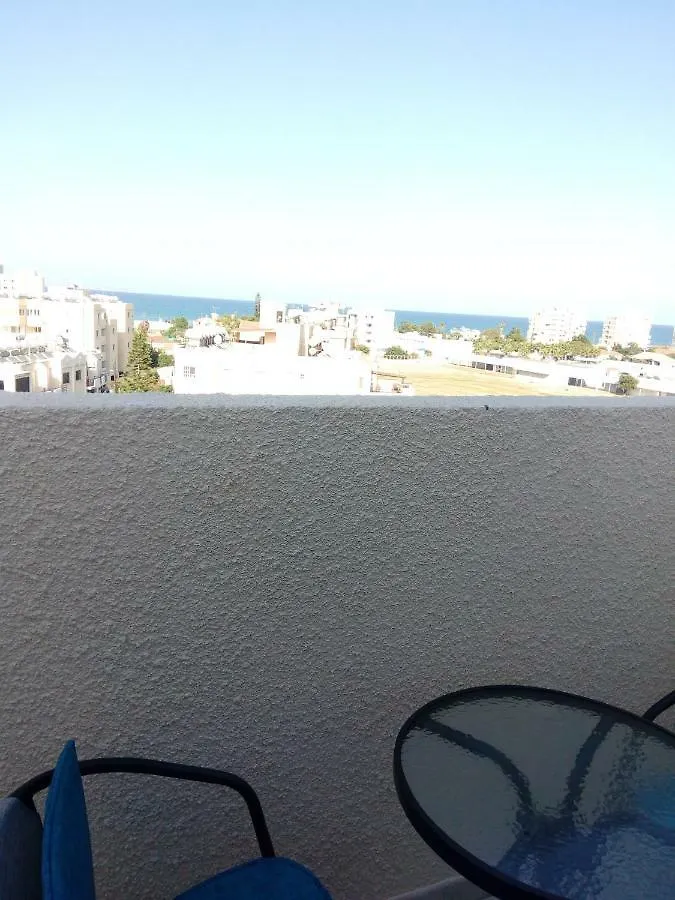 Lighthouse Daire Larnaca 0*,